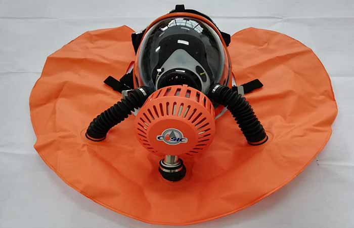 逃生面罩的使用方法